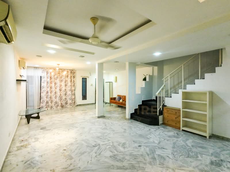 Rumah Teres untuk Dijual di Usj 13 (Subang Jaya) - Farhan Rafael - Living Room - PropertyGuru.com.my