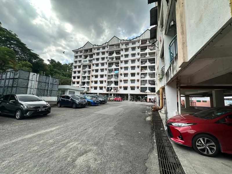 Pangsapuri untuk Dijual di Taman Bukit Mutiara Kajang - Azira Ahmad - Exterior - PropertyGuru.com.my