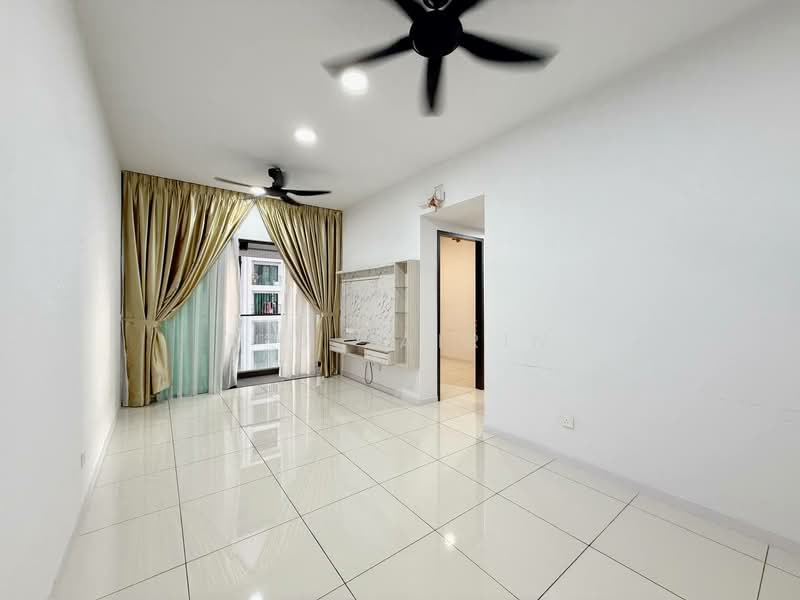 Kondominium untuk Disewa di The Valley Residences @ SkySierra - M.J Zairin - Living Room - PropertyGuru.com.my