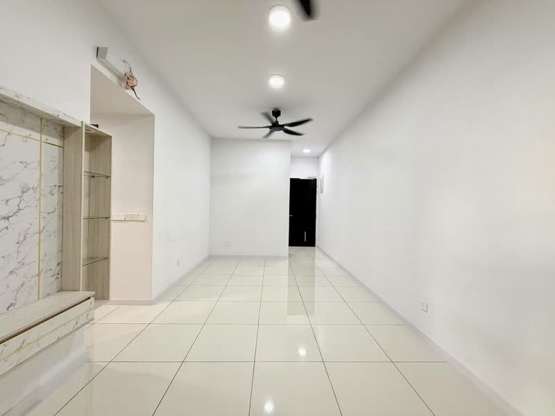 Kondominium untuk Disewa di The Valley Residences @ SkySierra - M.J Zairin - Living Room - PropertyGuru.com.my
