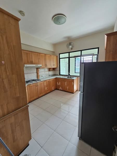 Condominium for Rent at Sri Pangkor Condominium - Lee Meng Keat - Kitchen - PropertyGuru.com.my