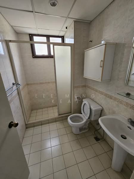 Condominium for Rent at Sri Pangkor Condominium - Lee Meng Keat - Bathroom - PropertyGuru.com.my