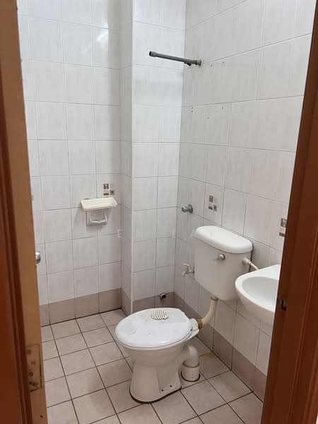 Rumah Teres 2 Tingkat untuk Dijual di Setia Impian (Setia Alam) - Ken Lai - Bathroom - PropertyGuru.com.my