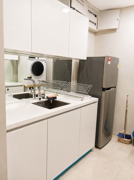 Service Residence for Rent at Vortex KLCC - Louis . - Kitchen - PropertyGuru.com.my