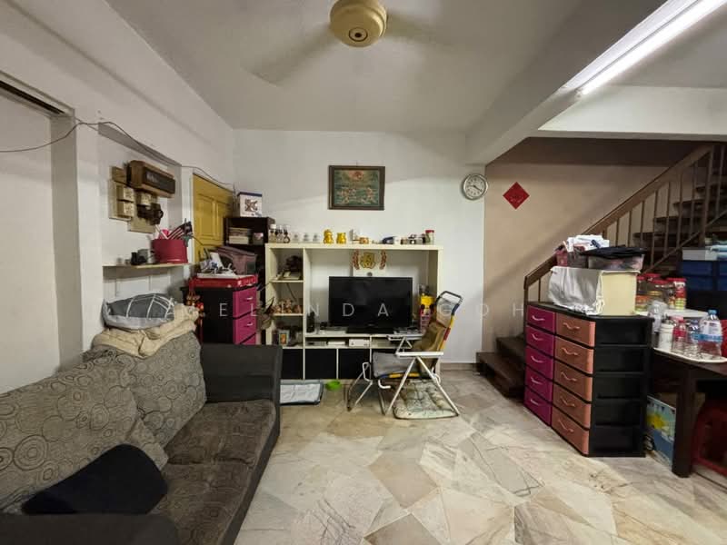 Rumah Teres 2 Tingkat untuk Dijual di Taman Kepong Indah (Kepong) - Melinda Goh - Living Room - PropertyGuru.com.my