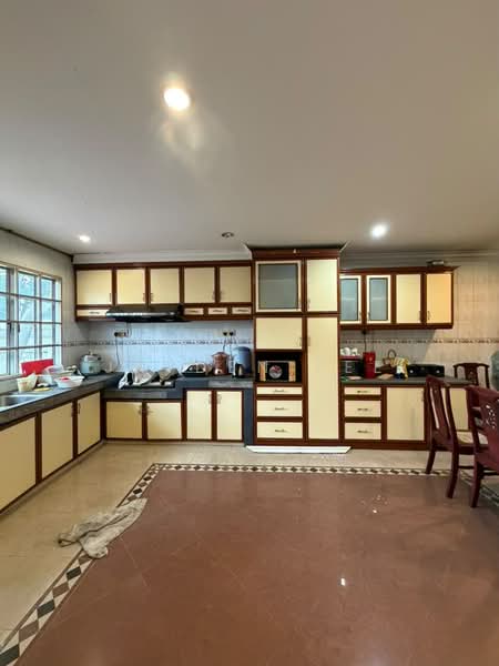 2-storey Terraced House for Sale in Taman Overseas Union (Taman Oug) (Jalan Klang Lama (Old Klang Road)) - Jayden Yee - Kitchen - PropertyGuru.com.my