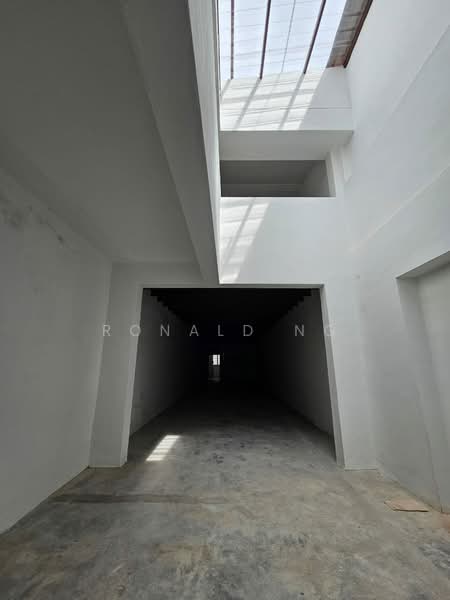 Shop for Rent in George Town (Penang) - Ronald Ng - Entrance - PropertyGuru.com.my