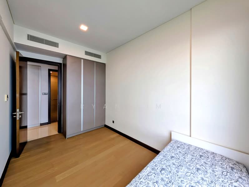Service Residence for Sale at Puteri Cove Residences - Ryan Lim - Bedroom - PropertyGuru.com.my