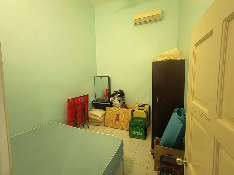 1-storey Terraced House for Sale in Taman Seri Austin (Tebrau) - Tommy Tai - Bedroom - PropertyGuru.com.my