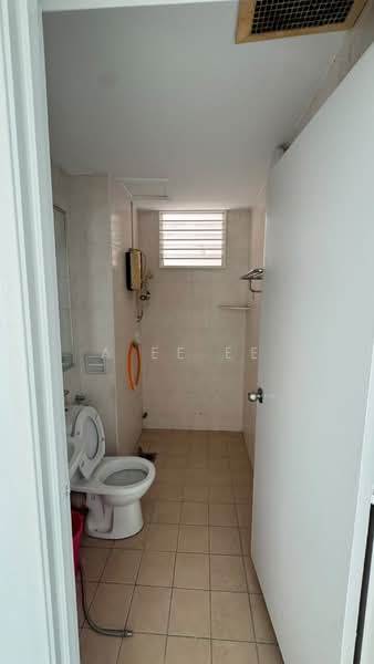 Kondominium untuk Dijual di Regency Heights Condo - A Ee Ee - Bathroom - PropertyGuru.com.my