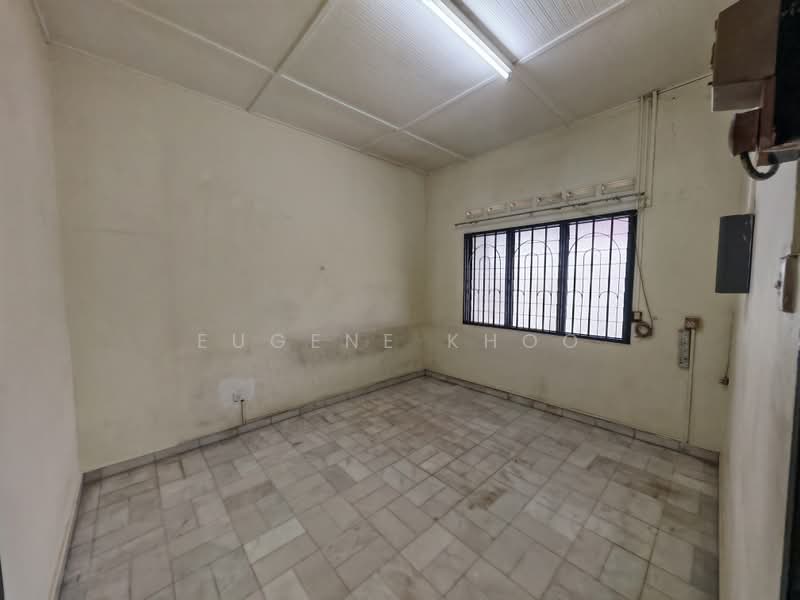 Rumah Teres 1 Tingkat untuk Disewa di Taman Johor Jaya (Johor Bahru) - Eugene Khoo - PropertyGuru.com.my