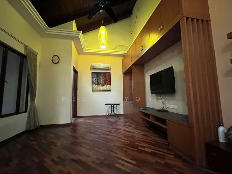 Rumah Teres 2 Tingkat untuk Dijual di Bukit Rahman Putra (Sungai Buloh) - Peggy Yong - Living Room - PropertyGuru.com.my