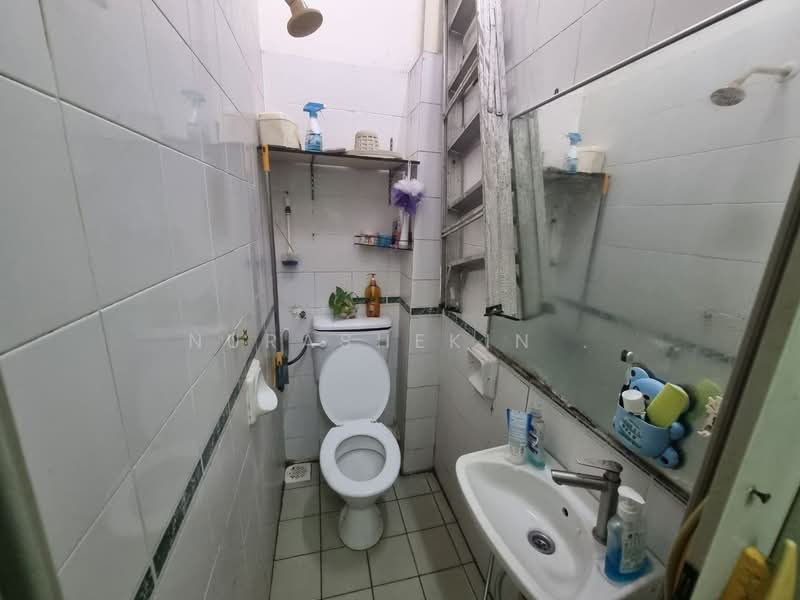 2-storey Terraced House for Sale in Taman Seri Bahagia (Cheras) - Nurashekin . - Bathroom - PropertyGuru.com.my