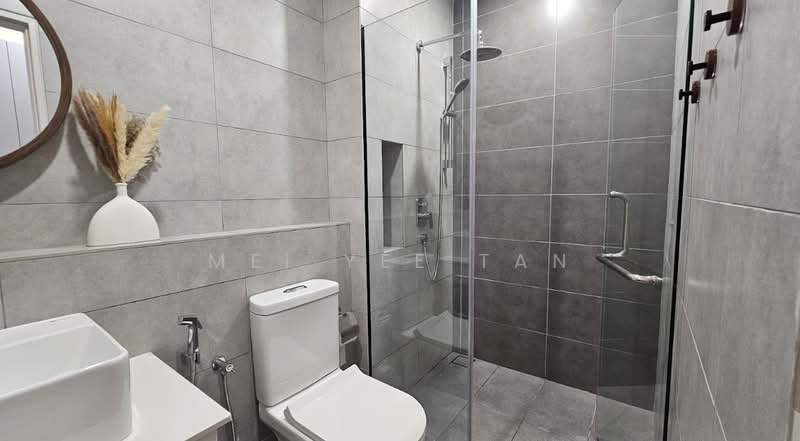 Servis Apartment untuk Disewa di SWNK Houze @ BBCC - Mei Yee Tan - Bathroom - PropertyGuru.com.my