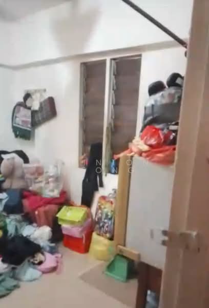 Flat for Sale at Taman Wilayah Selayang - Clinton Leong - Bedroom - PropertyGuru.com.my