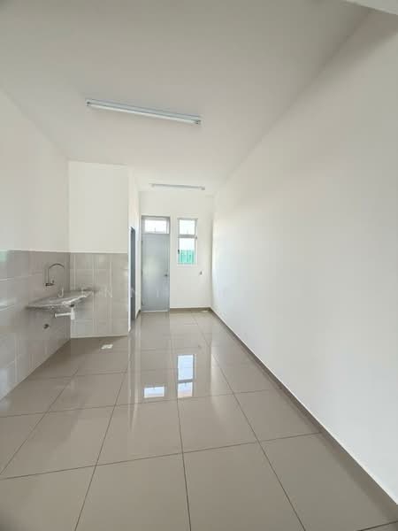 Rumah Teres untuk Dijual di Johor Bahru (Johor) - Jennifer Ong - Kitchen - PropertyGuru.com.my
