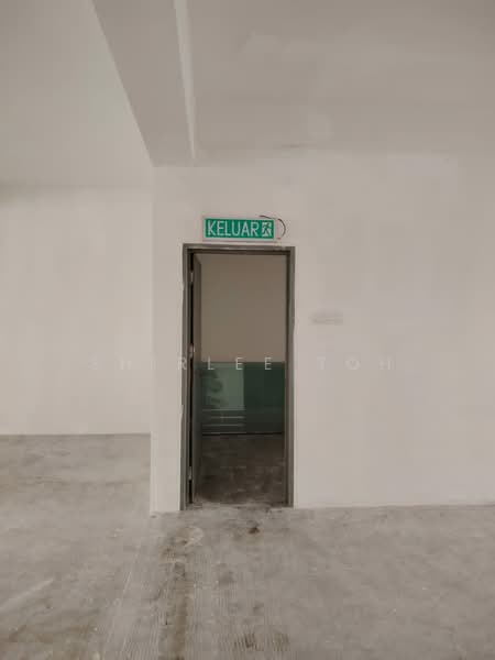 Office for Rent in Bandar Puteri Puchong (Puchong) - Shirlee Toh - Entrance - PropertyGuru.com.my