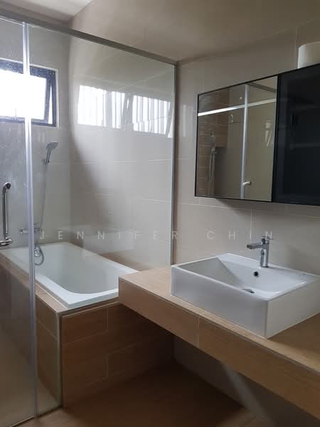 Semi-Detached House for Rent in Telok Panglima Garang (Selangor) - Jennifer Chin - Bathroom - PropertyGuru.com.my