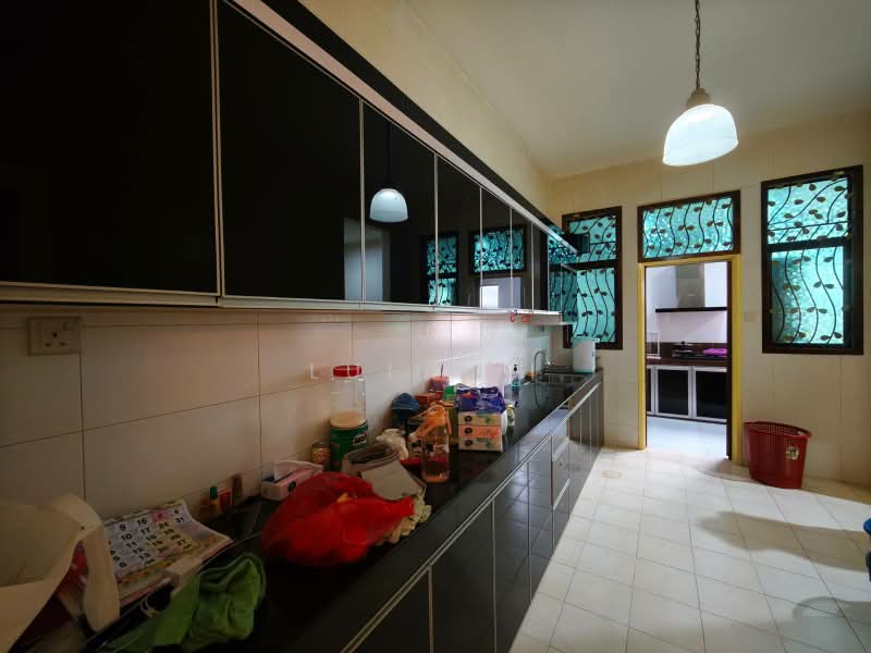 Semi-Detached House for Sale in Bandar Indahpura (Kulai) - Lui Lui - Kitchen - PropertyGuru.com.my