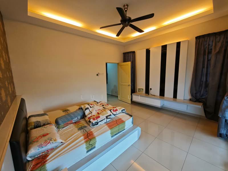 Semi-Detached House for Sale in Bandar Indahpura (Kulai) - Lui Lui - Bedroom - PropertyGuru.com.my