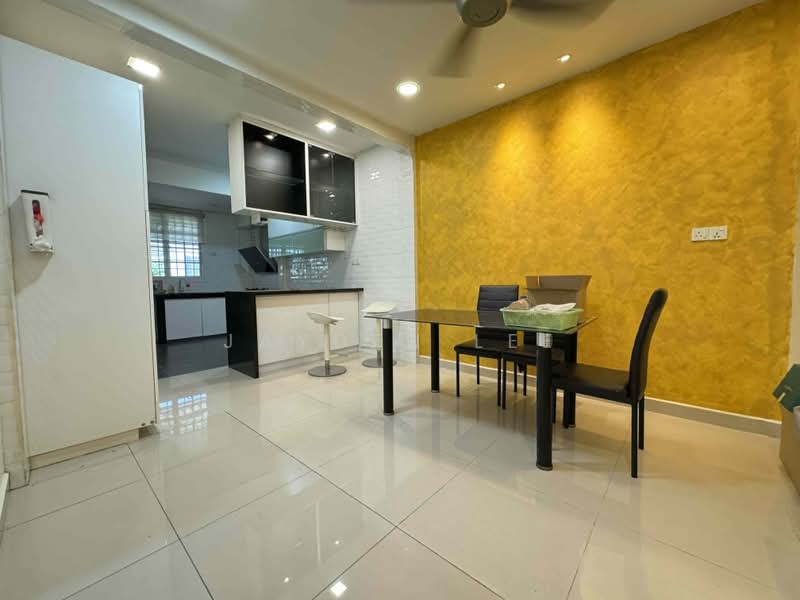 Rumah Teres 2-Tingkat untuk Dijual di Taman Wawasan (Puchong) - Jayden Lee - Kitchen - PropertyGuru.com.my