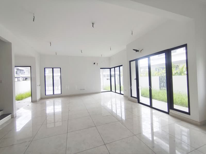 Rumah Berkembar untuk Dijual di Elmina (Shah Alam) - Michelle Chong - Living Room - PropertyGuru.com.my