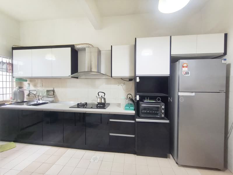 2-storey Terraced House for Sale in Denai Alam (Shah Alam) - Michelle Chong - Kitchen - PropertyGuru.com.my
