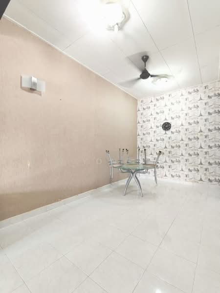 1-storey Terraced House for Sale in Taman Seri Austin (Tebrau) - Han Yong Ang - Dining Room - PropertyGuru.com.my