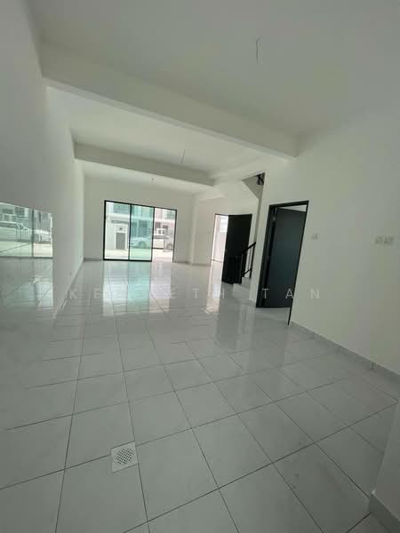 2-storey Terraced House for Sale in Johor Bahru (Johor) - Kenneth Tan - Living Room - PropertyGuru.com.my