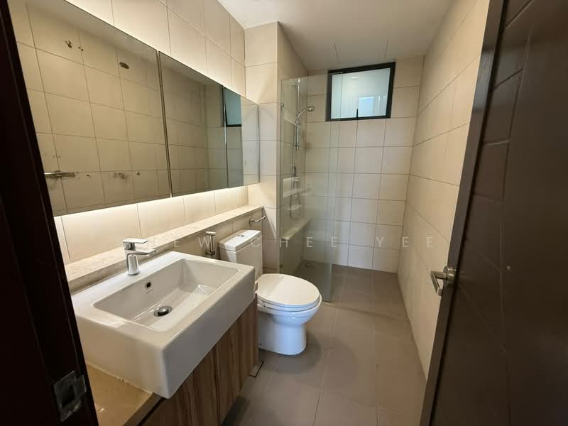 Kondominium untuk Disewa di The WaterEdge (Pinggiran Air) - Chew Chee Yee - Bathroom - PropertyGuru.com.my