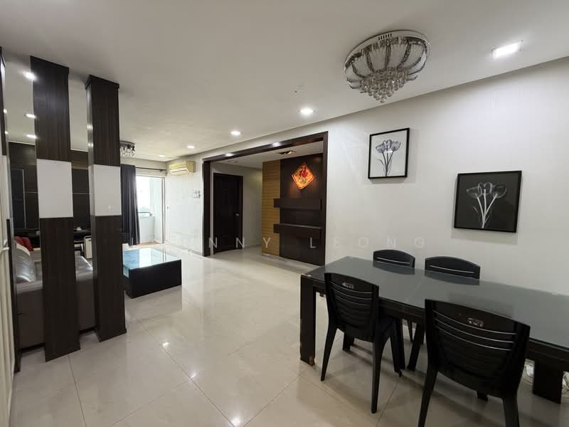 Kondominium untuk Dijual di Amadesa Resort Condominium - Johnny Leong - Living Room - PropertyGuru.com.my