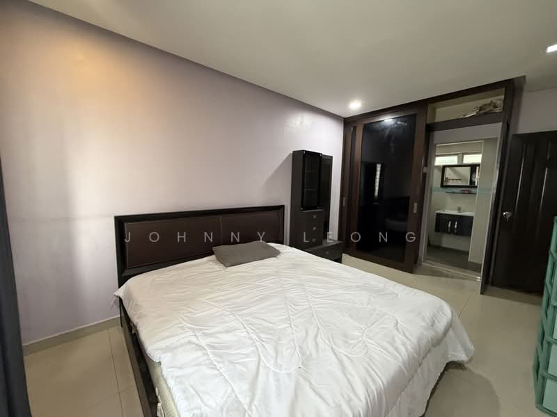 Kondominium untuk Dijual di Amadesa Resort Condominium - Johnny Leong - Bedroom - PropertyGuru.com.my