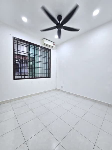 1.5-storey Terraced House for Sale in Taman Impian Emas (Skudai) - Karl Lim - Interior - PropertyGuru.com.my