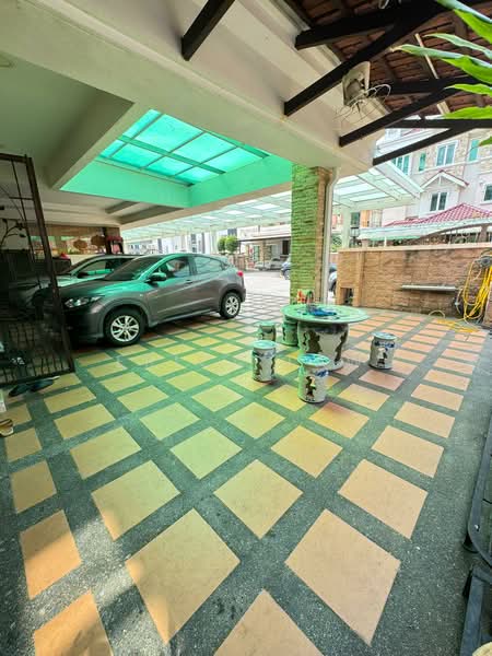 Rumah Berkembar untuk Dijual di Taman Naga Emas (Salak South) - Erica Law - Exterior - PropertyGuru.com.my