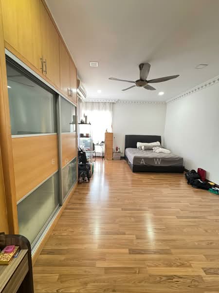 Rumah Berkembar untuk Dijual di Taman Naga Emas (Salak South) - Erica Law - Bedroom - PropertyGuru.com.my