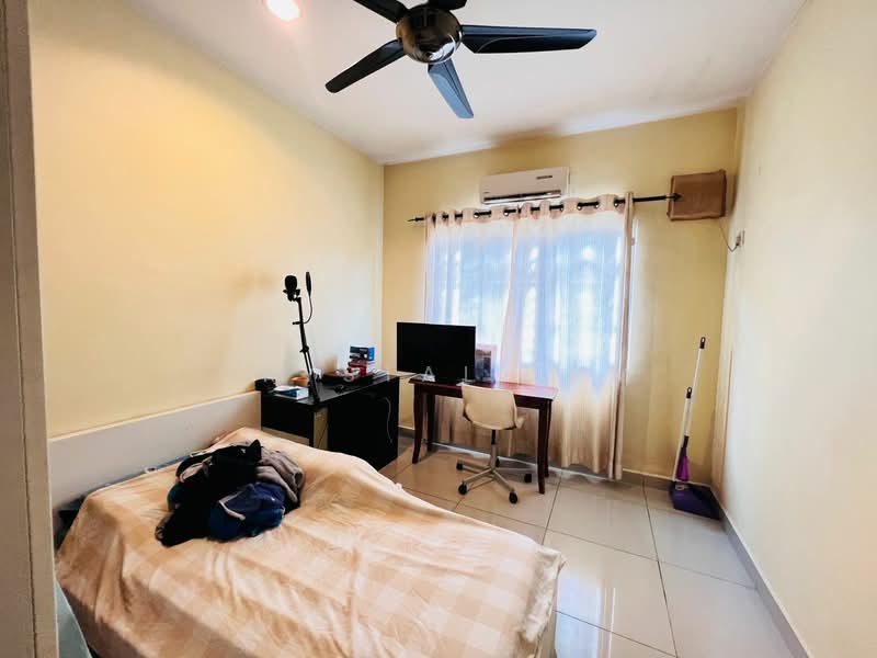 Rumah Teres 2 Tingkat untuk Dijual di Sungai Buloh (Selangor) - Crystal Lum - Bedroom - PropertyGuru.com.my