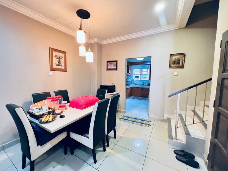 Rumah Teres 2 Tingkat untuk Dijual di Sungai Buloh (Selangor) - Crystal Lum - Dining Room - PropertyGuru.com.my