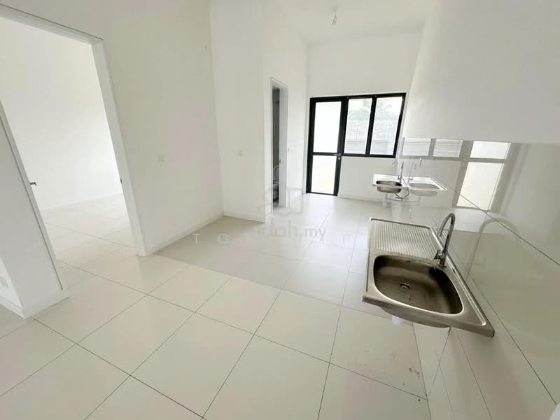 2-storey Terraced House for Sale in Sungai Buloh (Selangor) - Tom Yip - Kitchen - PropertyGuru.com.my