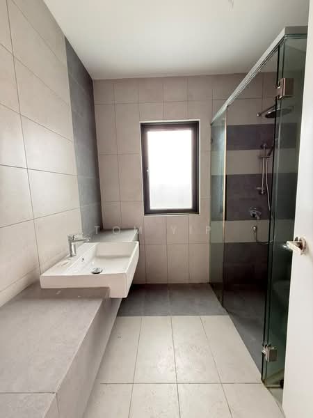 2-storey Terraced House for Sale in Sungai Buloh (Selangor) - Tom Yip - Bathroom - PropertyGuru.com.my
