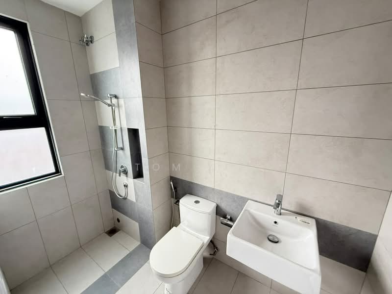 2-storey Terraced House for Sale in Sungai Buloh (Selangor) - Tom Yip - Bathroom - PropertyGuru.com.my