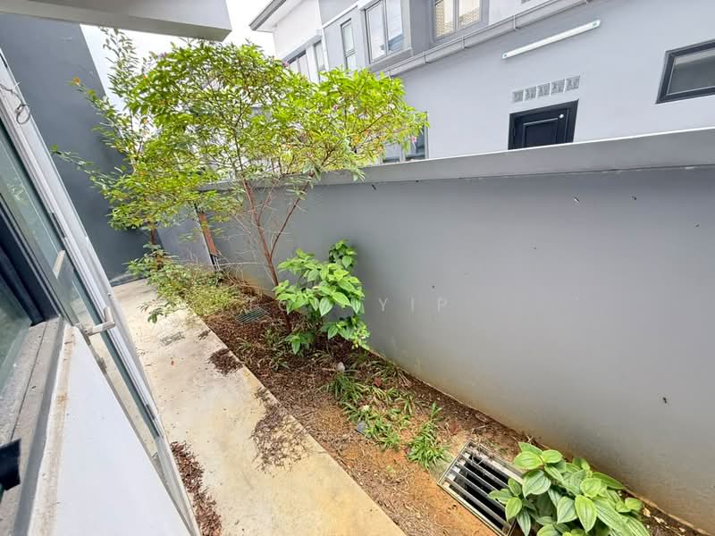 2-storey Terraced House for Sale in Sungai Buloh (Selangor) - Tom Yip - Exterior - PropertyGuru.com.my