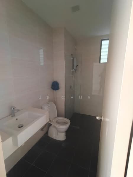 Condominium for Rent at Brezza Hill - JS CHUA - Bathroom - PropertyGuru.com.my