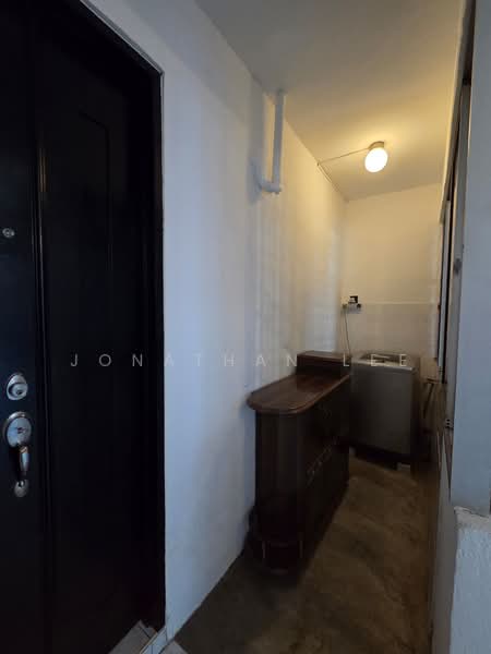 Pangsapuri untuk Dijual di Sinar Bukit Dumbar - Jonathan Lee - Entrance - PropertyGuru.com.my