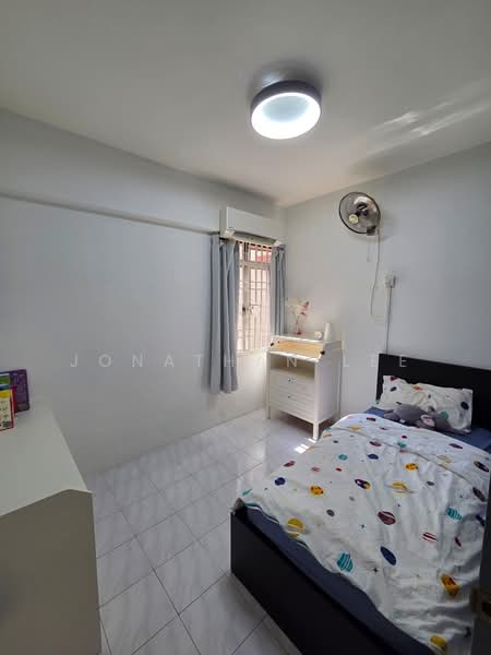 Pangsapuri untuk Dijual di Sinar Bukit Dumbar - Jonathan Lee - Bedroom - PropertyGuru.com.my