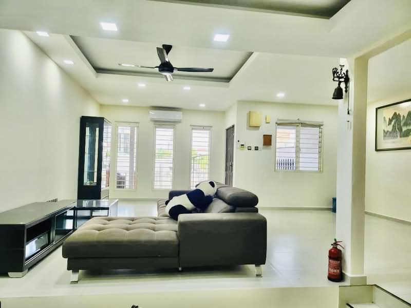 2-storey Terraced House for Rent in SS2 (Petaling Jaya) - Erin Yusof - Living Room - PropertyGuru.com.my