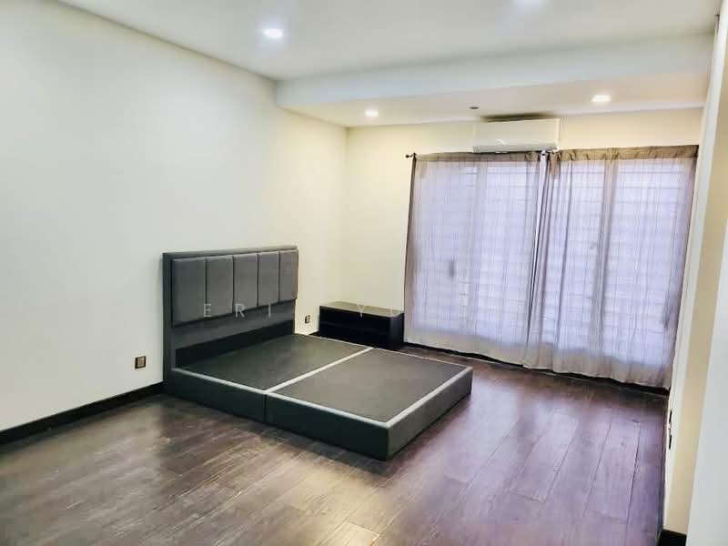 2-storey Terraced House for Rent in SS2 (Petaling Jaya) - Erin Yusof - Bedroom - PropertyGuru.com.my