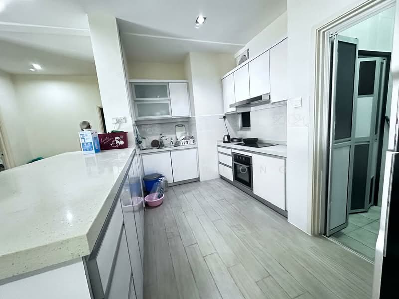 Kondominium untuk Dijual di The Brezza - Jenny Leong - Kitchen - PropertyGuru.com.my