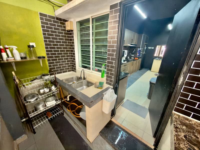 Rumah Teres 3 Tingkat untuk Dijual di Setapak (Kuala Lumpur) - Azli Ibrahim - Kitchen - PropertyGuru.com.my