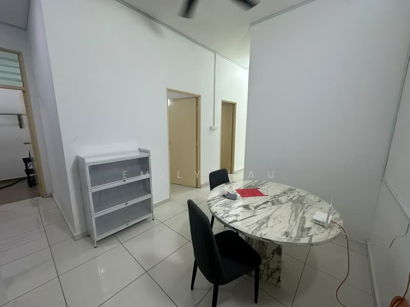 Service Residence for Rent at D'Summit Residences - Emily Hau - Dining Room - PropertyGuru.com.my