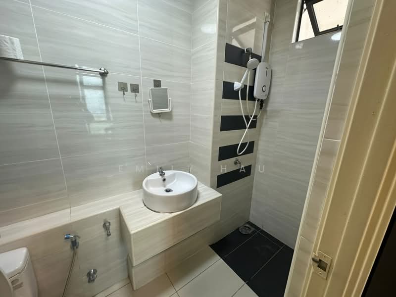 Service Residence for Rent at D'Summit Residences - Emily Hau - Bathroom - PropertyGuru.com.my